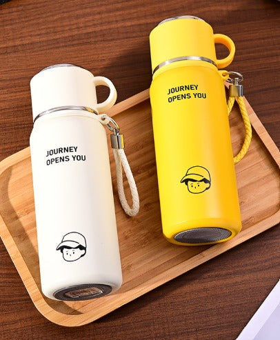 Mug isotherme 600 ml, bouchon qui fait tasse